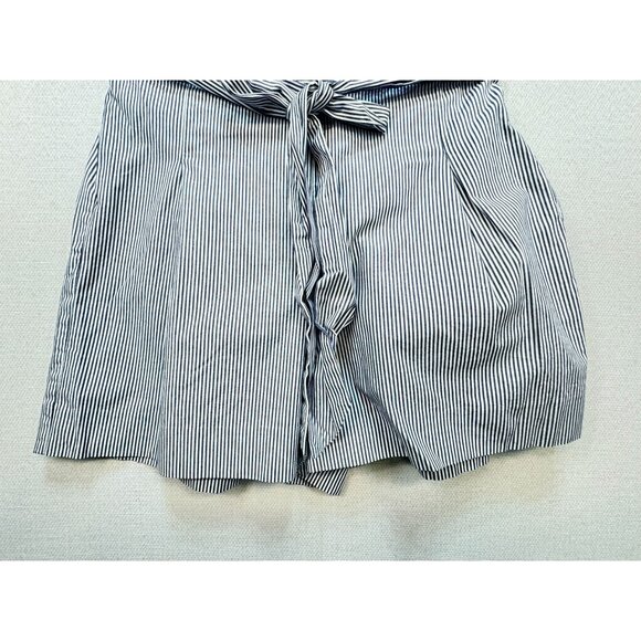 J. Crew Women's Casual Shorts Lightweight Summer Stripe Cotton Size 2 Blue White - Picture 5 of 12